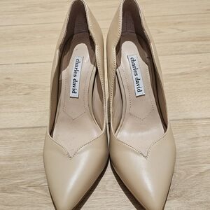 Charles David Tan Heels Elegant Pointed-Toe Pumps